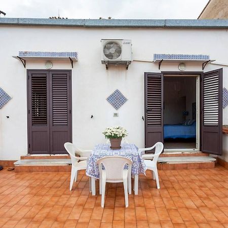 Frank'S House - Appartamento Con Terrazzo In Centro Palermo Exteriér fotografie